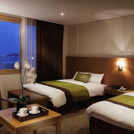Y Ocean Hotel Yeosu Exteriör bild