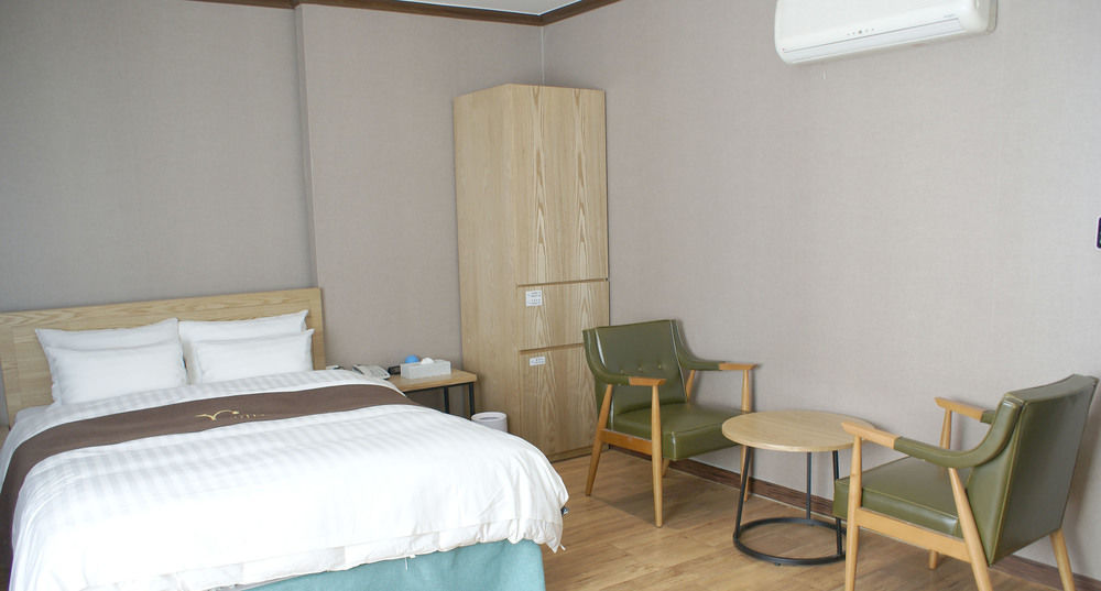 Y Ocean Hotel Yeosu Exteriör bild